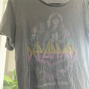 Def Leppard tee